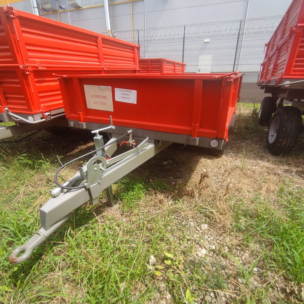 Remorca monoaxa Bicchi model B125P cu franare hidraulica, produs nou, stoc Ploiesti, matricola 2021